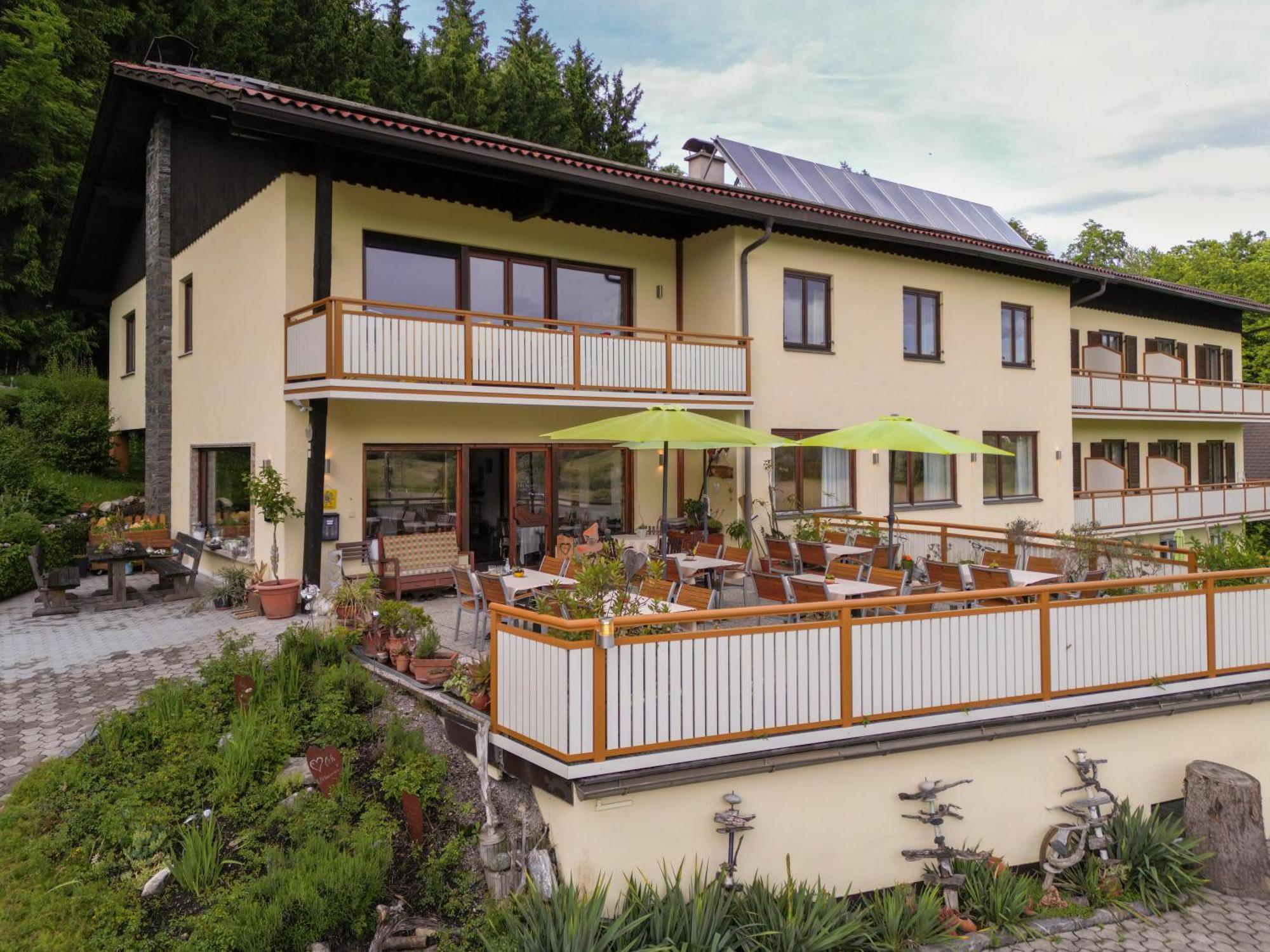 Ferienwohnungen Theresienhof Ledenitzen Buitenkant foto